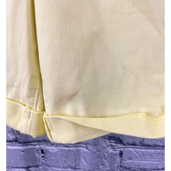 Chico's So Slimming Girlfriend Short Bright Yellow Size 2.5 US 14 Rolled Cuff - Picture 8 of 8